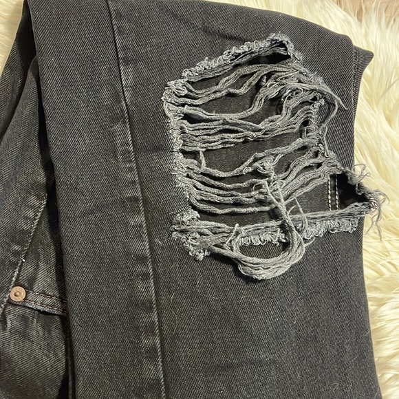 reworked Levi’s boyfriend jeans with overlapping front - Picture 8 of 10